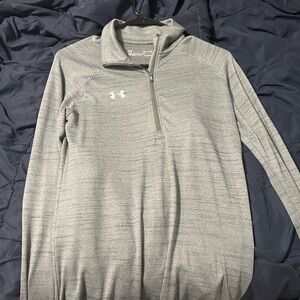 Under Armour Heather Gray HeatGear Pullover
